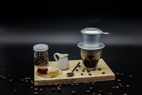 Bật mí tỷ lệ pha cafe phin cho hương vị thơm ngon, đúng điệu