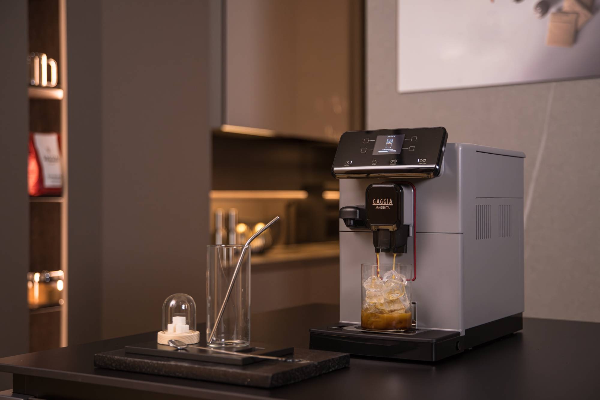 Cảm hứng thiết kế của Gaggia Magenta Prestige Overe Ice Moonlight Grey